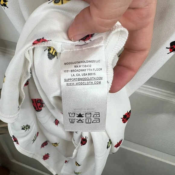 ModCloth Women's White with Ladybug Print A-Line Mini Dress Size L Bell Sleeve - Picture 12 of 13